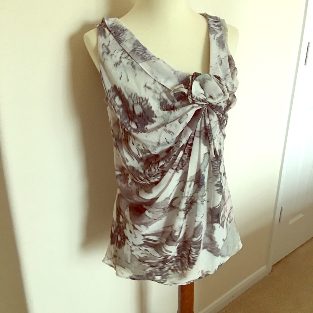 Grey sleeveless blouse, size XS